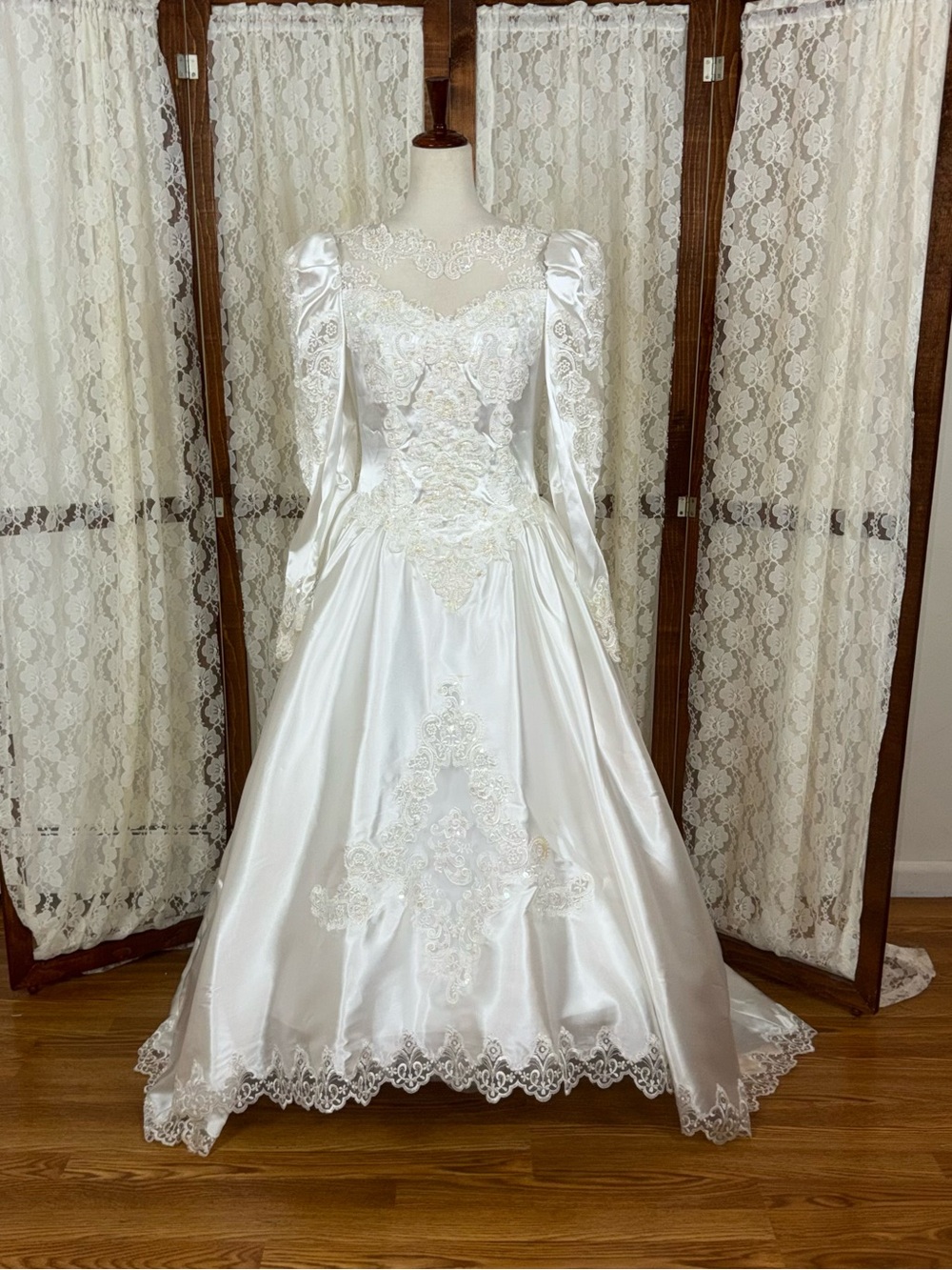 Beautiful Vintage 90s Alfred Angelo Satin Wedding Gown - Picture 2 of 7